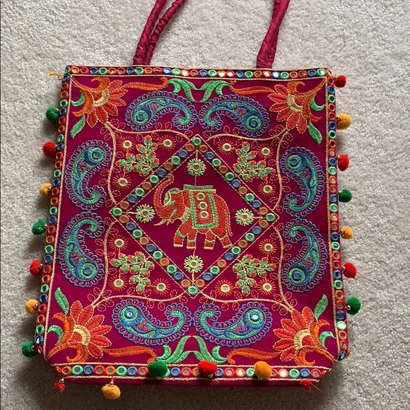 Handmade Embroided zipper tote bag - Picture 5 of 6